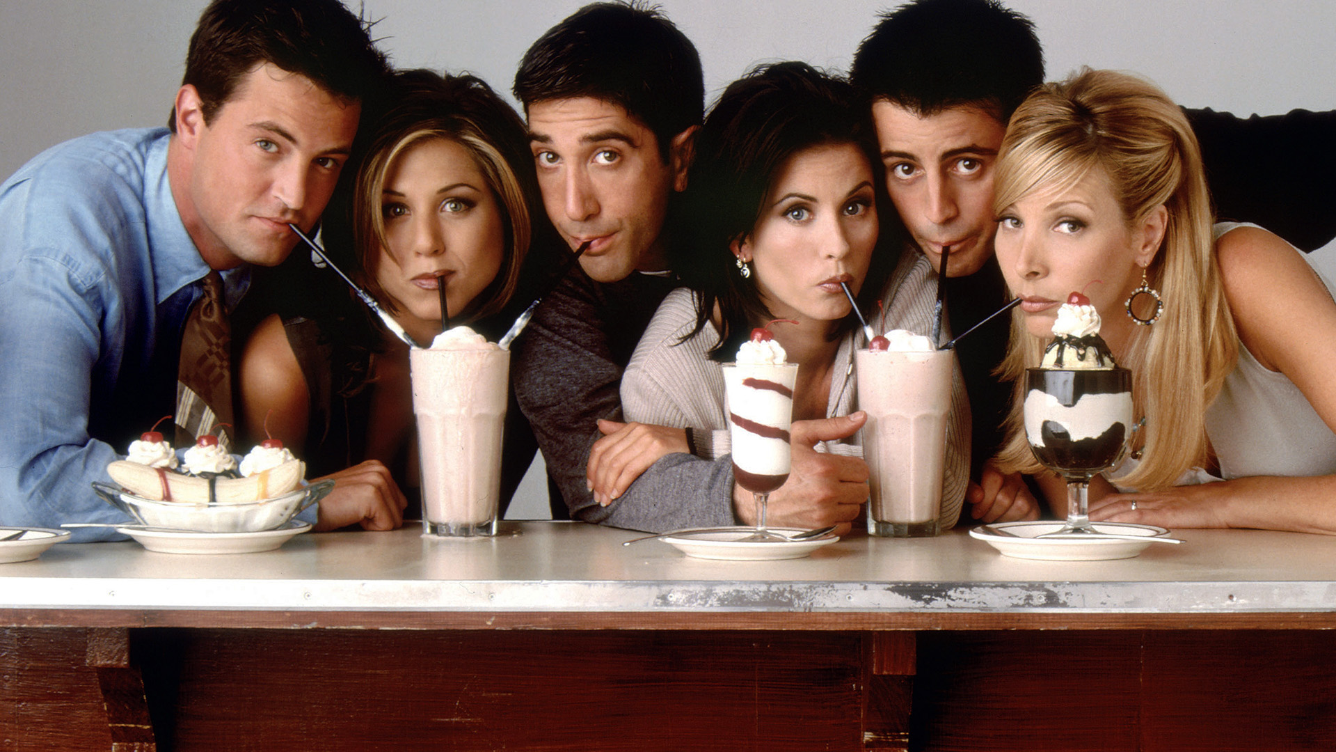 Friends 9. Sezon 1. Bölüm