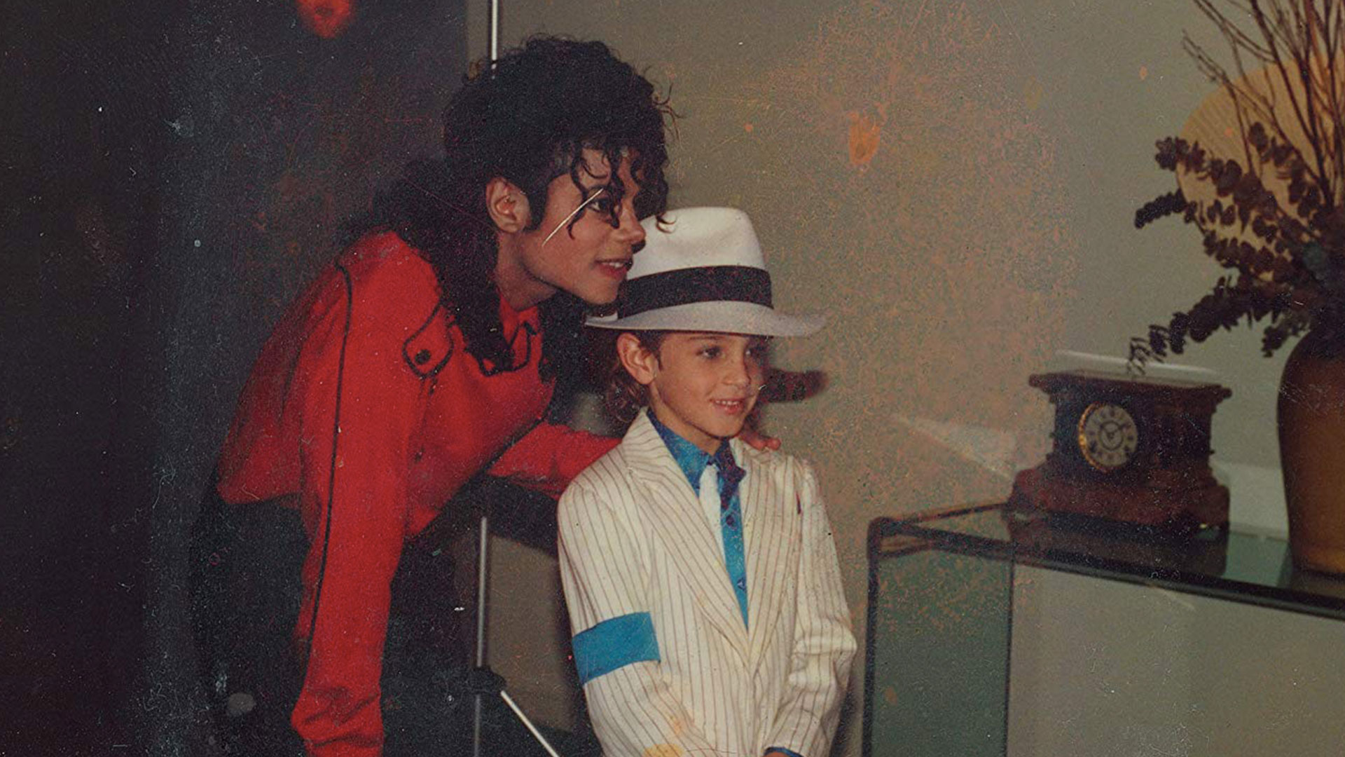 Leaving Neverland 1. Sezon 2. Bölüm