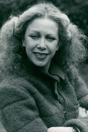 Connie Booth tüm dizileri dizigom'da