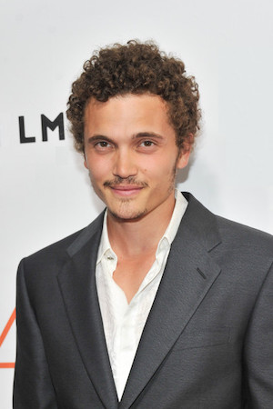 Karl Glusman tüm dizileri dizigom'da