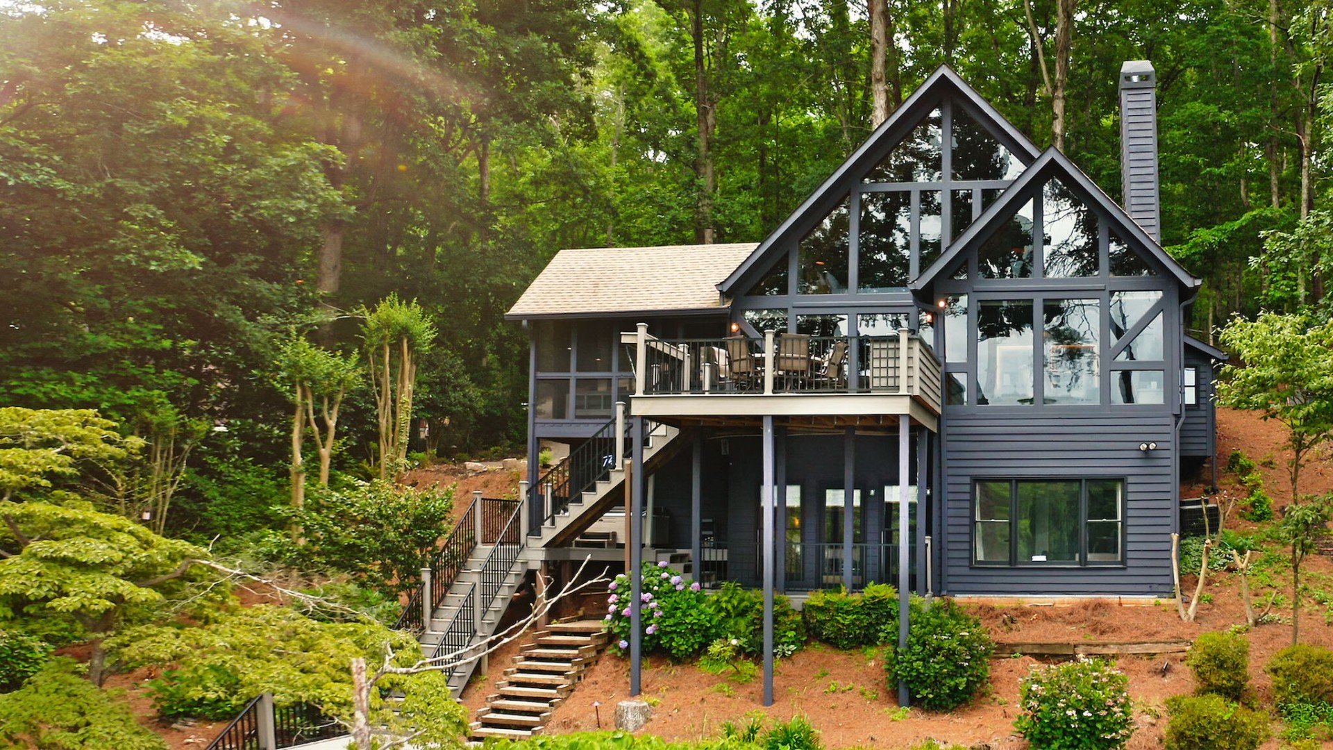 Buy My House 1. Sezon 1. Bölüm